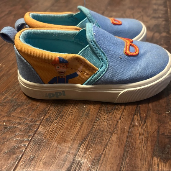 Blippi slide ons. Size 8. - Picture 2 of 7
